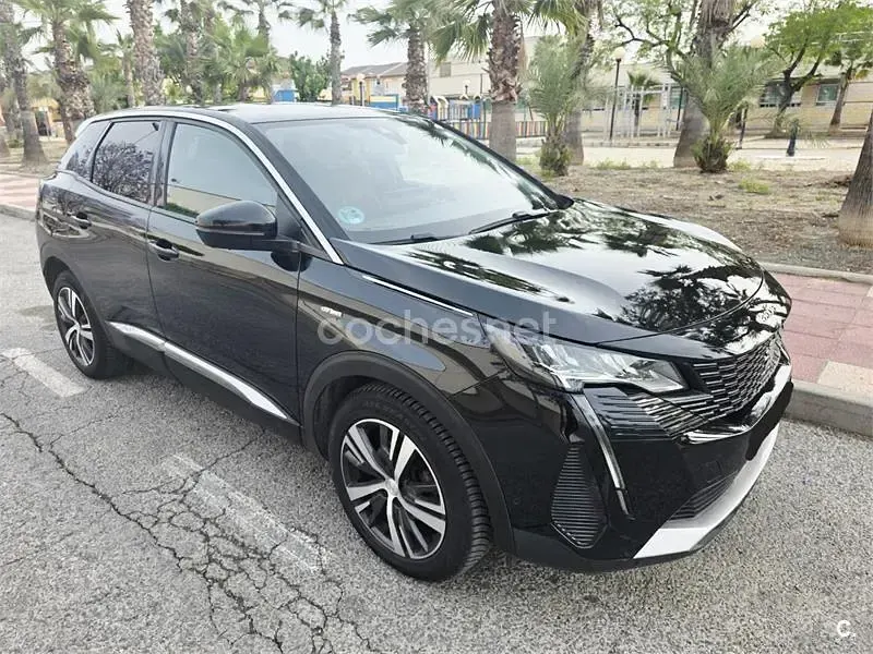 Usado Peugeot 3008 GT 130 CV (95 kW) 2022 Negro SUV