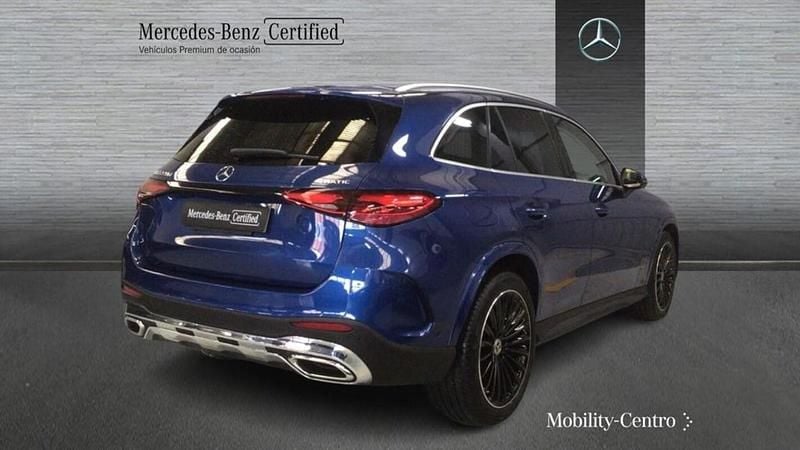 Usado Mercedes GLC220 AMG line 197 CV (144 kW) 2024 Spektral blue  metallic paint