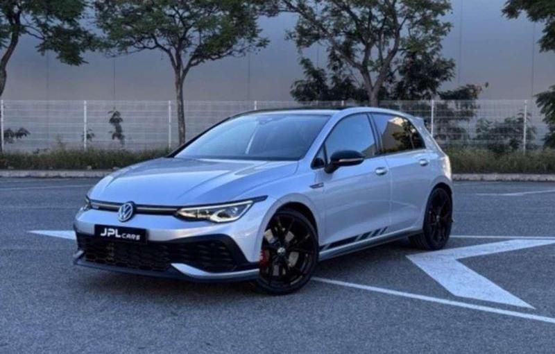 Usado VW Golf VIII GTI 300 CV (220 kW) 2022 Blanco Utilitario