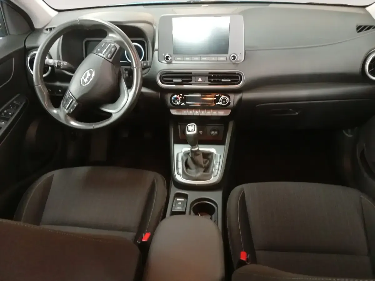 Usado Hyundai Kona 120 CV (88 kW) 2022 Azul SUV