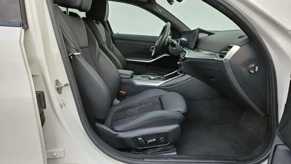 Usado BMW 318 M Sport 150 CV (110 kW) 2024 Blanco Familiar