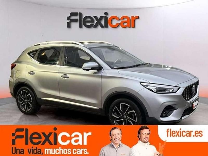 Begagnad MG ZS Luxury 111 HK (81 kW) 2023 Grå SUV