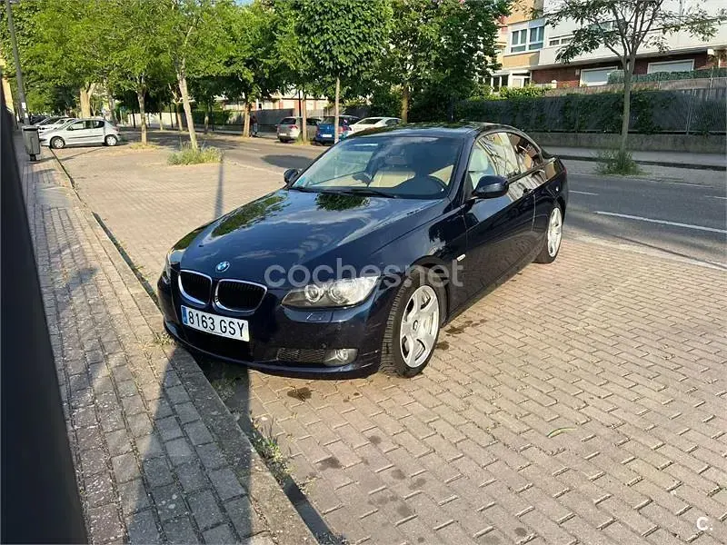 Usado BMW 320 170 CV (125 kW) 2010 Azul Coupe
