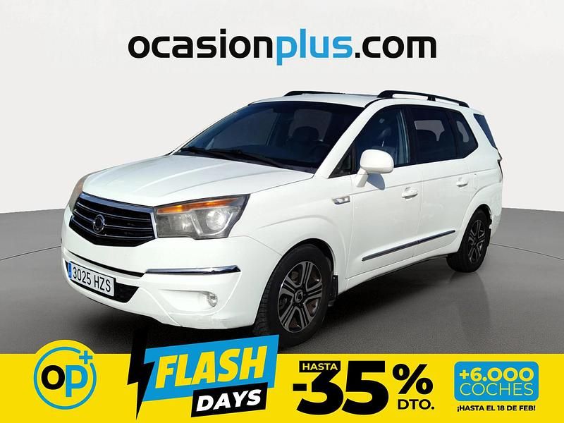 Blanco Usado 2014 Ssangyong (KGM) Rodius Limited Monovolumen | 10.290 € (Buen precio) - Imagen 1/4