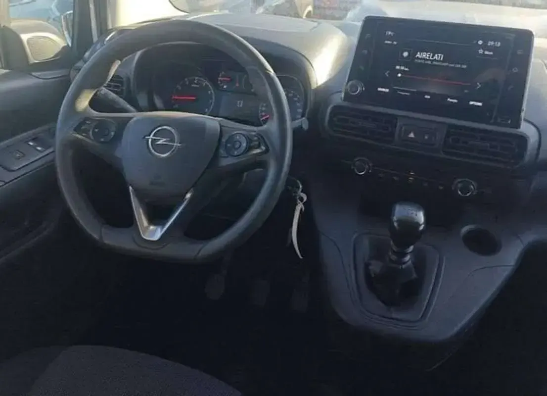 Usado Citroën Berlingo 101 CV (74 kW) 2022 Blanco Monovolumen