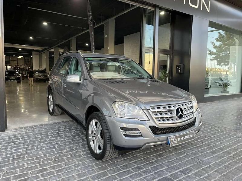Gris Usado 2010 Mercedes ML350 SUV | 16.490 € (Caro) - Imagen 1/4