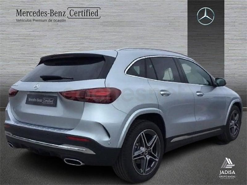 Usado Mercedes GLA200 163 CV (119 kW) 2025 Gris / plata SUV
