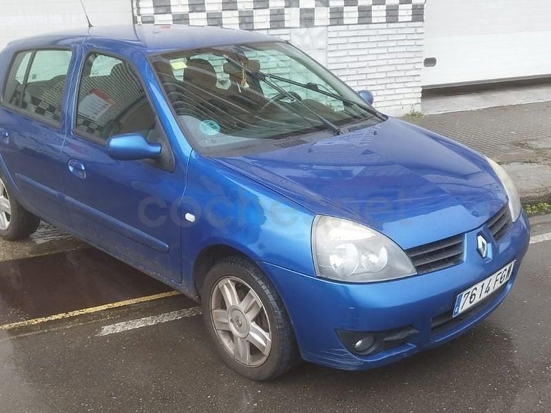 Usado Renault Clio II Authentique 60 CV (44 kW) 2006 Azul Berlina