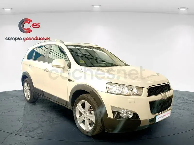 Usado Chevrolet Captiva LT 184 CV (135 kW) 2012 Blanco SUV
