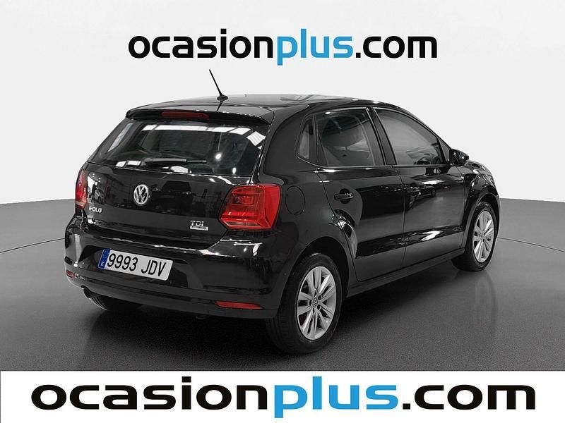 Usado VW Polo Advance 90 CV (66 kW) 2015 Negro Utilitario