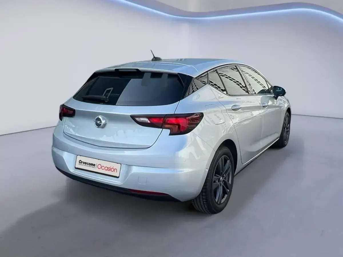 Usado Opel Astra GS Line 130 CV (95 kW) 2019 Gris Berlina