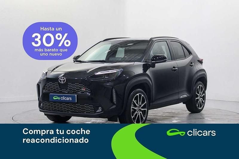 Usado Toyota Yaris Cross Sport 91 CV (66 kW) 2024 Negro SUV