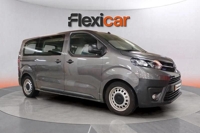Gris Usado 2023 Toyota Proace Verso Advance Familiar | 32.290 € (Caro) - Imagen 1/4