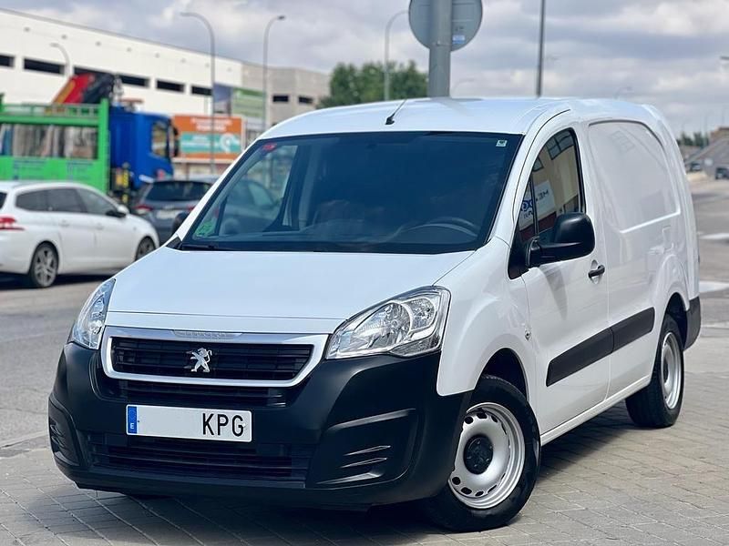 Blanco Usado 2018 Peugeot Partner Monovolumen | 10.950 € (Buen precio) - Imagen 1/4