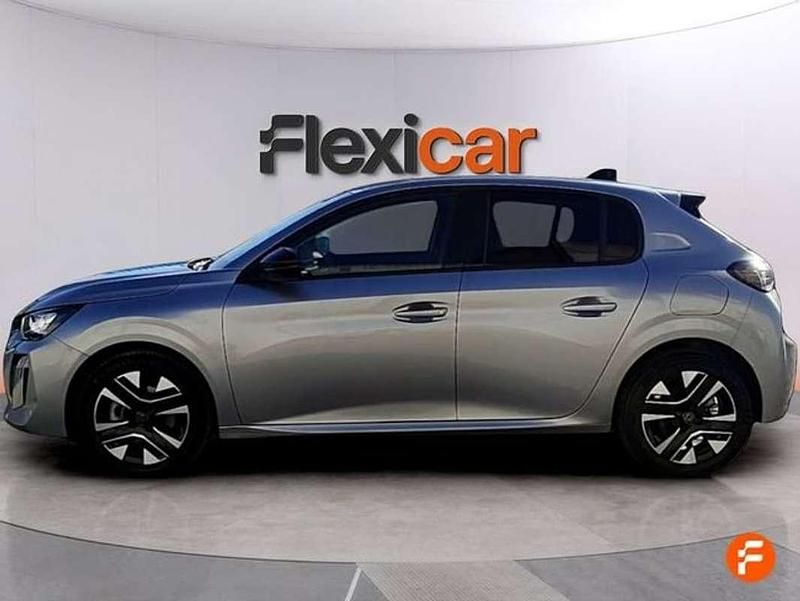 Usado Peugeot 208 Allure 102 CV (75 kW) 2024 Gris Utilitario