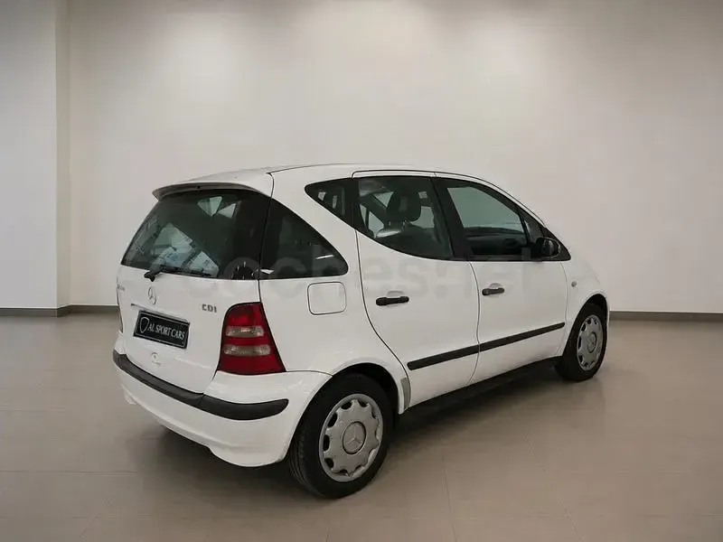 Usado Mercedes A160 Classic 75 CV (55 kW) 2003 Blanco Utilitario