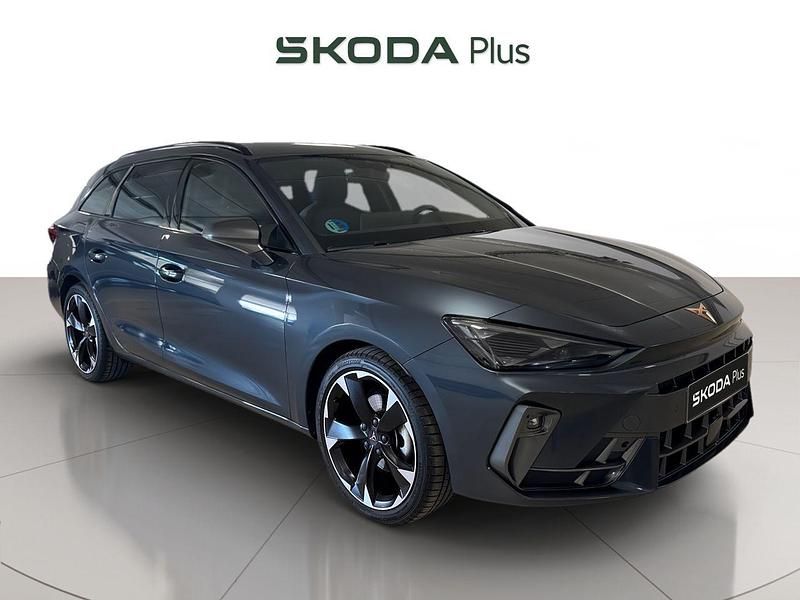 Usado Cupra Leon 150 CV (110 kW) 2024 Gris Familiar