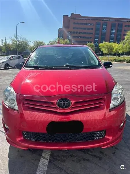 Usado Toyota Auris 126 CV (92 kW) 2010 Rojo Utilitario