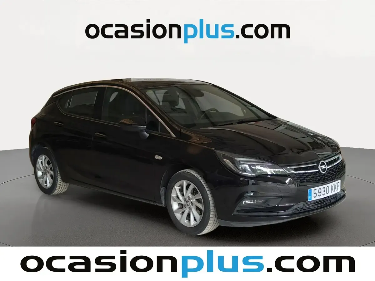Usado Opel Astra Dynamic 125 HP (91 kW) 2018 Preto Citadino
