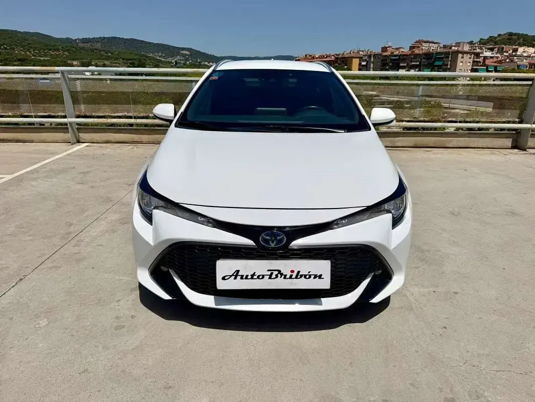 Usado Toyota Corolla Style 122 CV (89 kW) 2022 Blanco Familiar