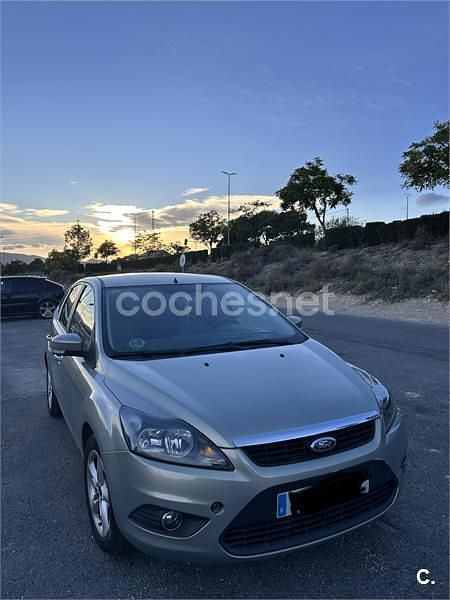 Usado Ford C-MAX Trend 90 CV (66 kW) 2007 Gris / plata Monovolumen