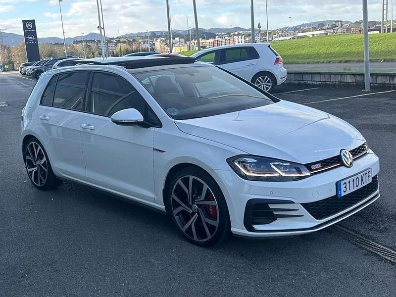 Usado VW Golf VII GTI 245 CV (180 kW) 2019 Blanco Utilitario