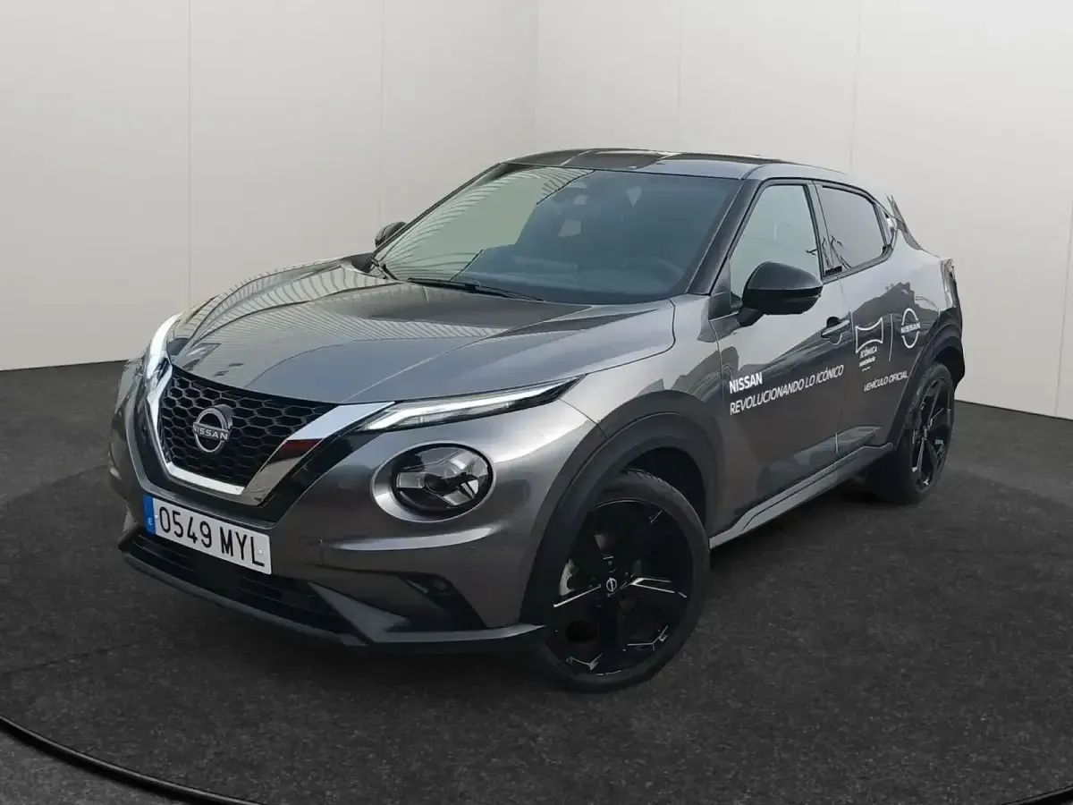 Usado Nissan Juke Tekna 114 CV (83 kW) 2025 Gris / plata SUV