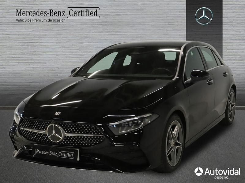 Negro noche Usado 2024 Mercedes A200 Berlina | 34.900 € (Precio justo) - Imagen 1/4