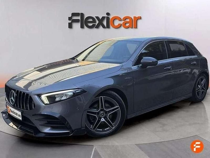 Usado Mercedes A180 116 CV (85 kW) 2019 Gris Utilitario