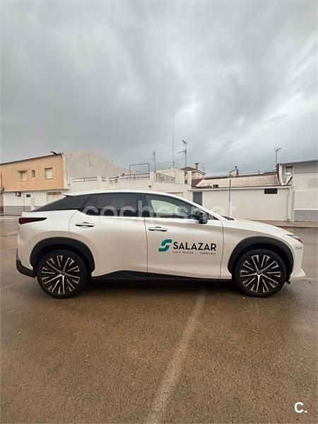 Usado Lexus RZ 450e Luxury Line 230 kW (313 CV) 2024 Eléctrico SUV