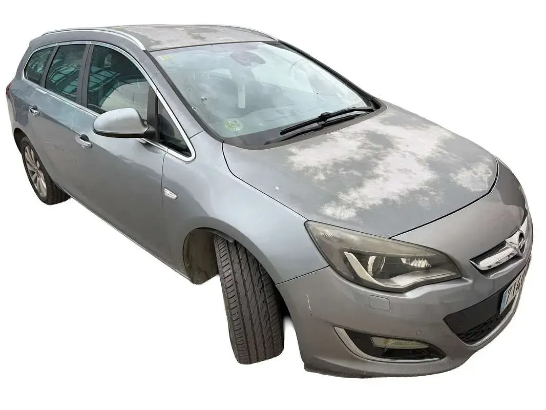 Usado Opel Astra Selective 131 CV (96 kW) 2013 Gris Familiar