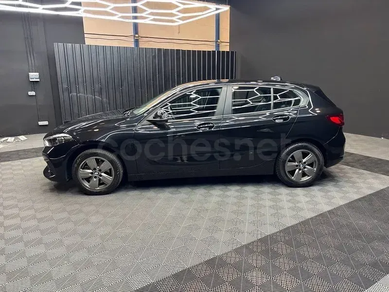 Usado BMW 116 116 CV (85 kW) 2022 Negro Utilitario