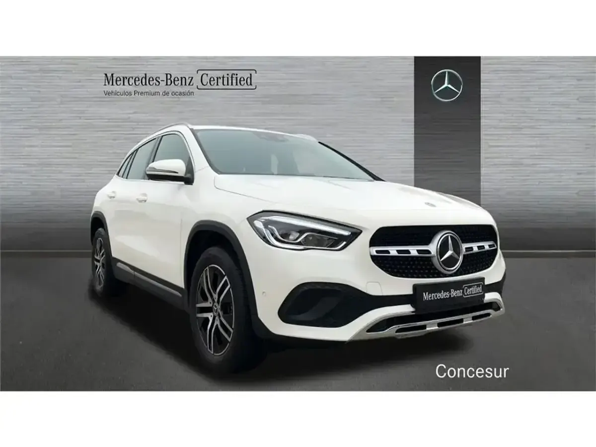 Usado Mercedes GLA180 136 CV (100 kW) 2022 Blanco SUV