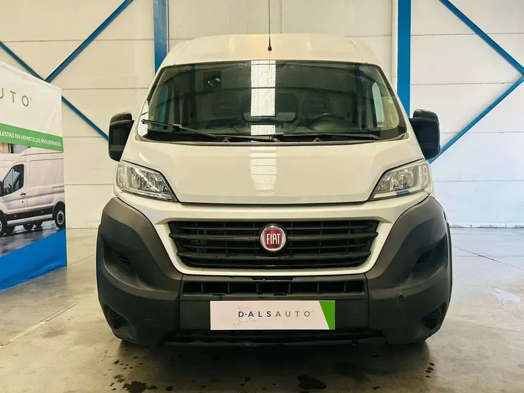 Usado Fiat Ducato 120 CV (88 kW) 2018 Blanco Van