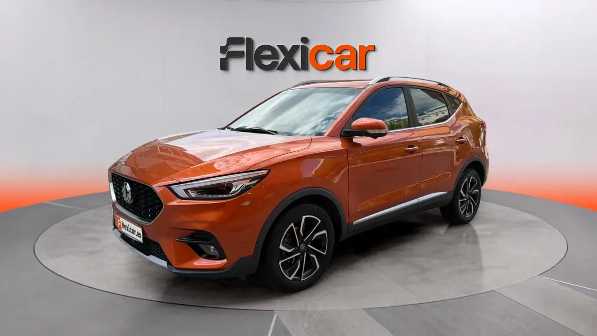 Usado MG ZS Luxury 106 CV (77 kW) 2022 Naranja SUV