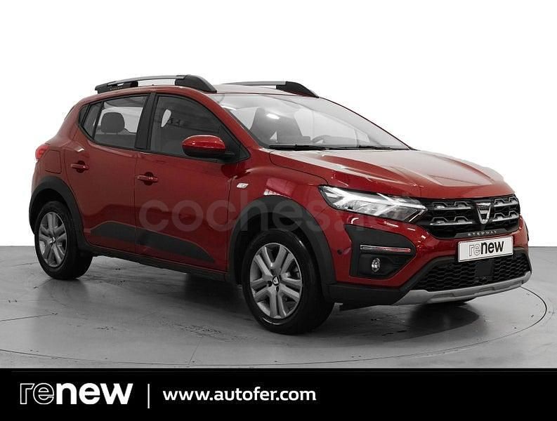 Usado Dacia Sandero Comfort 90 CV (66 kW) 2021 Rojo Berlina