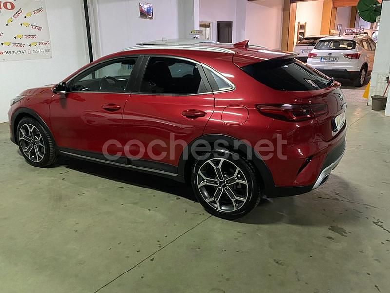 Usado Kia XCeed 120 CV (88 kW) 2021 Rojo SUV