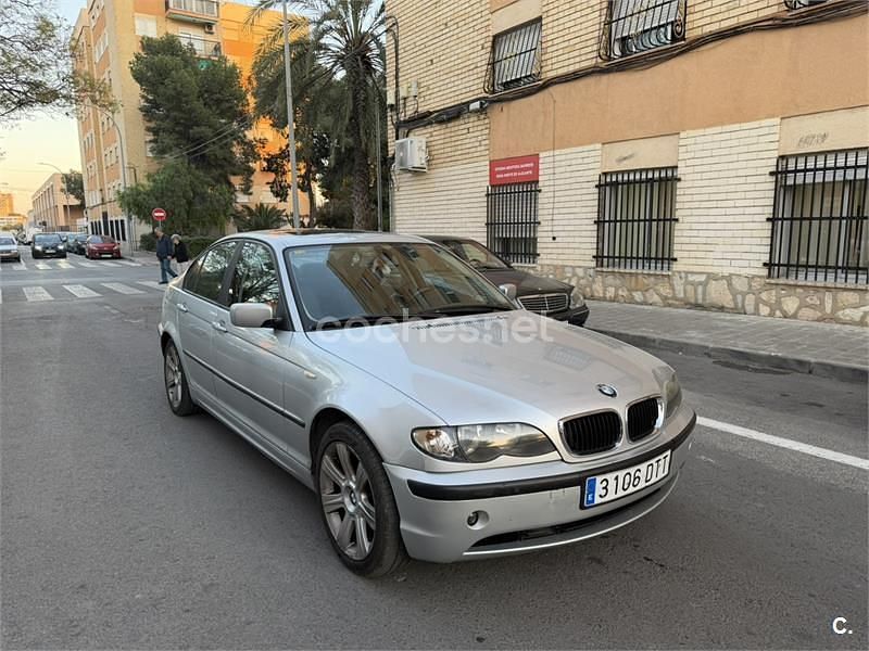 Usado BMW 318 115 CV (84 kW) 2003 Gris / plata Berlina