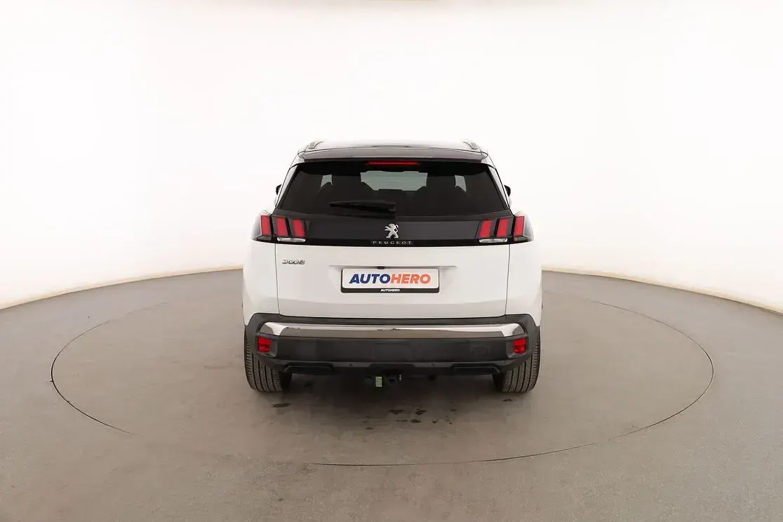 Usado Peugeot 3008 Crossway 130 CV (95 kW) 2018 Blanco SUV