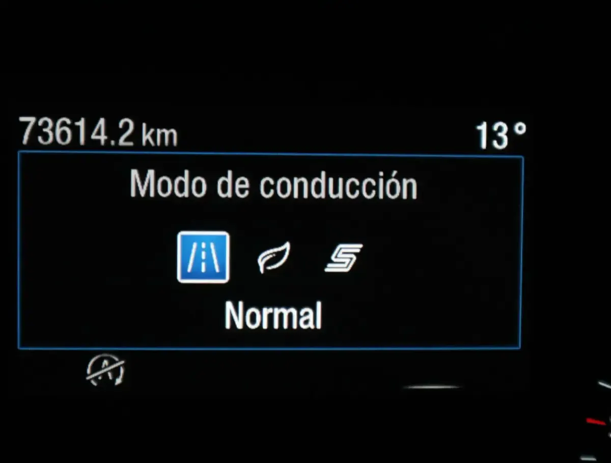 Usado Ford Focus Trend+ 120 CV (88 kW) 2022 Azul