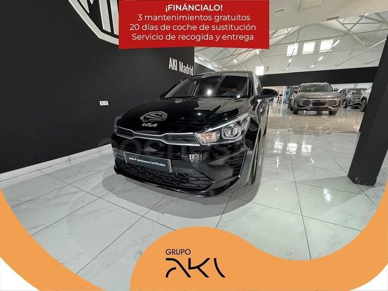 Usado Kia Rio 100 CV (73 kW) 2023 Negro Berlina