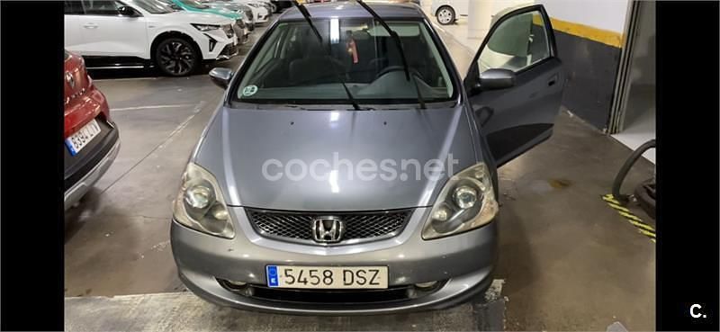 Usado Honda Civic LS 110 CV (80 kW) 2005 Gris / plata Berlina