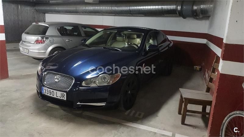 Usado Jaguar XF Luxury 211 CV (155 kW) 2010 Azul Berlina