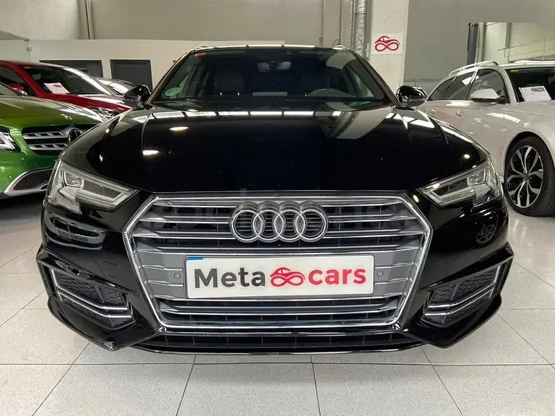 Usado Audi A4 190 CV (139 kW) 2017 Negro Familiar