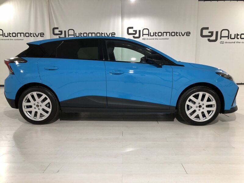 Usado MG MG4 EV Luxury 150 kW (204 CV) 2023 Azul Utilitario