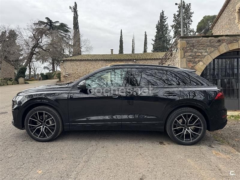 Usado Audi Q8 Comfort 286 CV (210 kW) 2025 Negro SUV