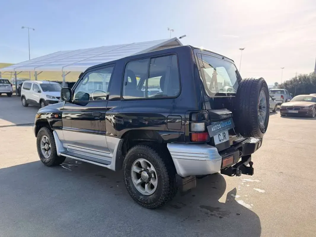 Usado Mitsubishi Montero Sport 114 CV (83 kW) 2003 Azul SUV