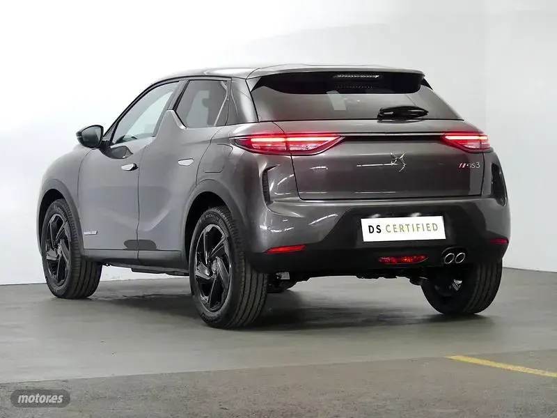 Usado DS Automobiles DS3 Performance Line Plus 130 CV (95 kW) 2023 Gris SUV