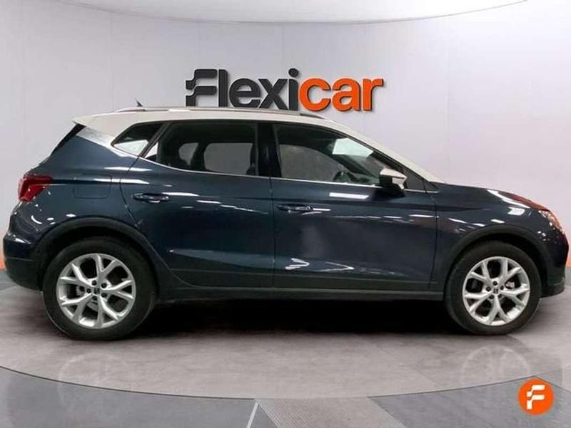 Usado Seat Arona FR 110 CV (80 kW) 2024 Gris SUV