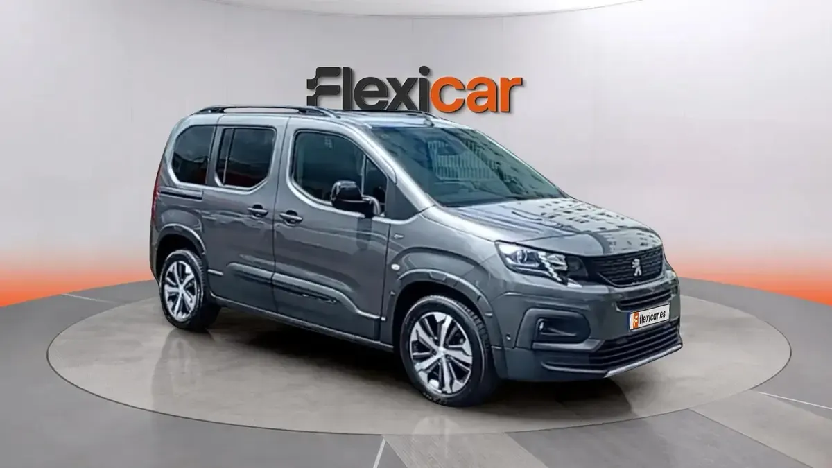 Usado Peugeot Rifter Allure 131 CV (96 kW) 2023 Monovolumen